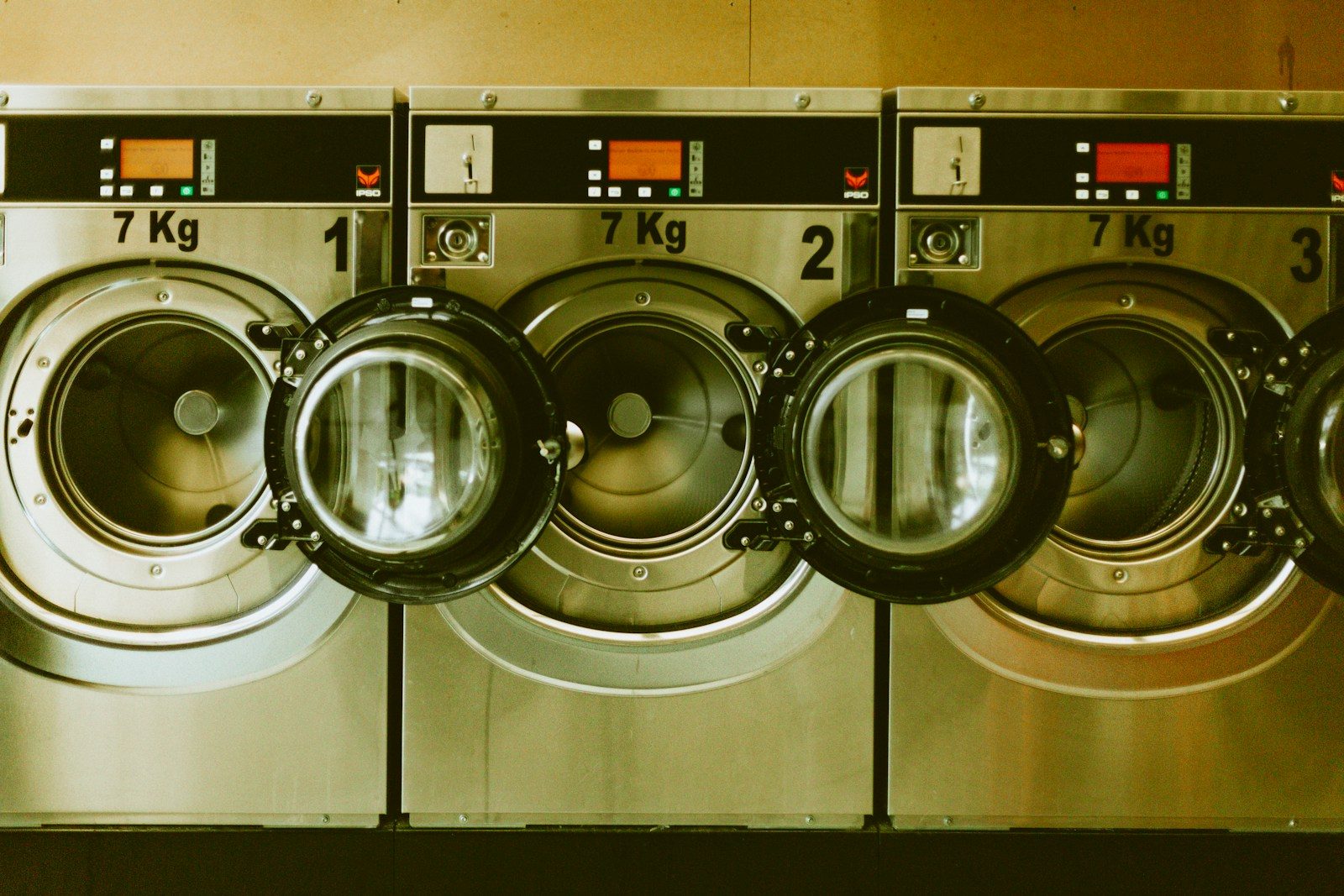 7 Best Washer-Dryer Brands Experts Recommend for Long-Term Reliability