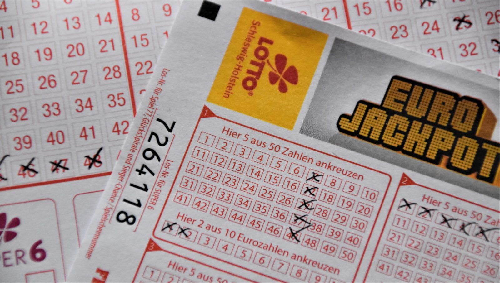 8 Reasons Lottery Winners Lose Their Money Quickly