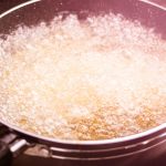 8 Smart Kitchen Habits That Keep Hot Oil From Making a Dangerous Mess