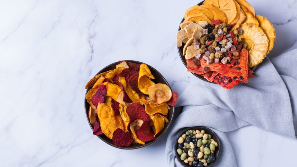8 Surprisingly Easy Habits That Can Help You Spend Less on Snacks