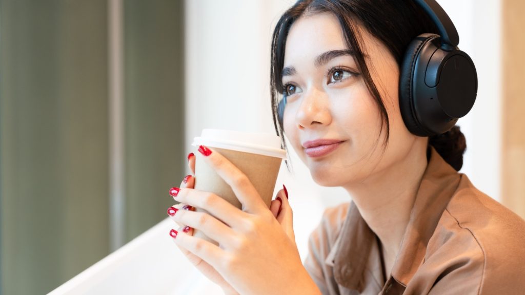 8 Money Saving Habits We Can Learn From Introverts