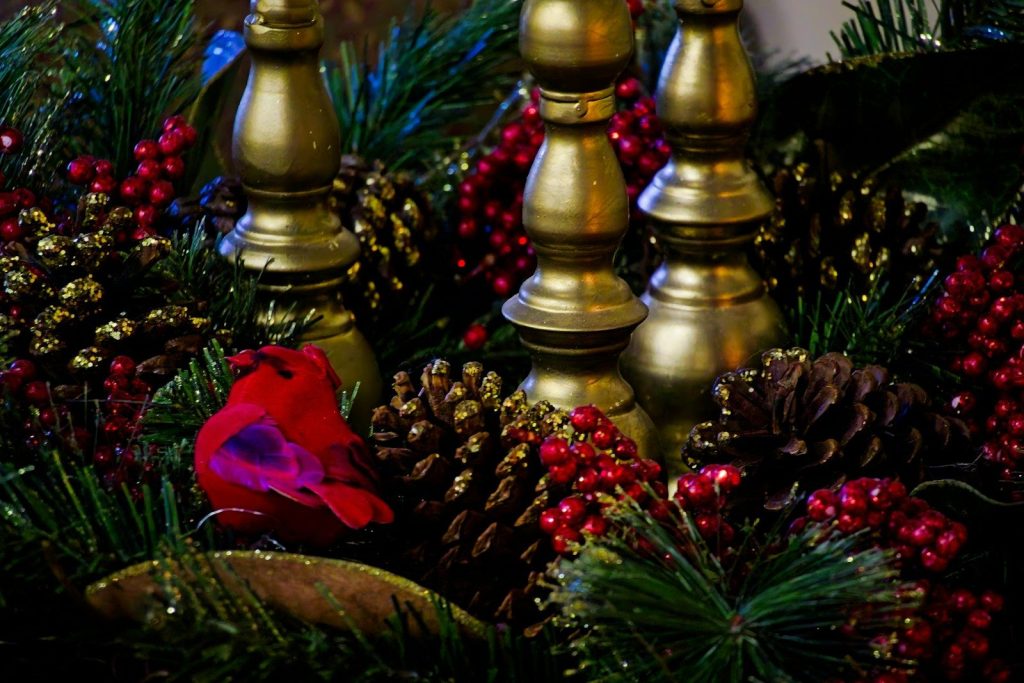 Christmas decoration with pinecones and berries