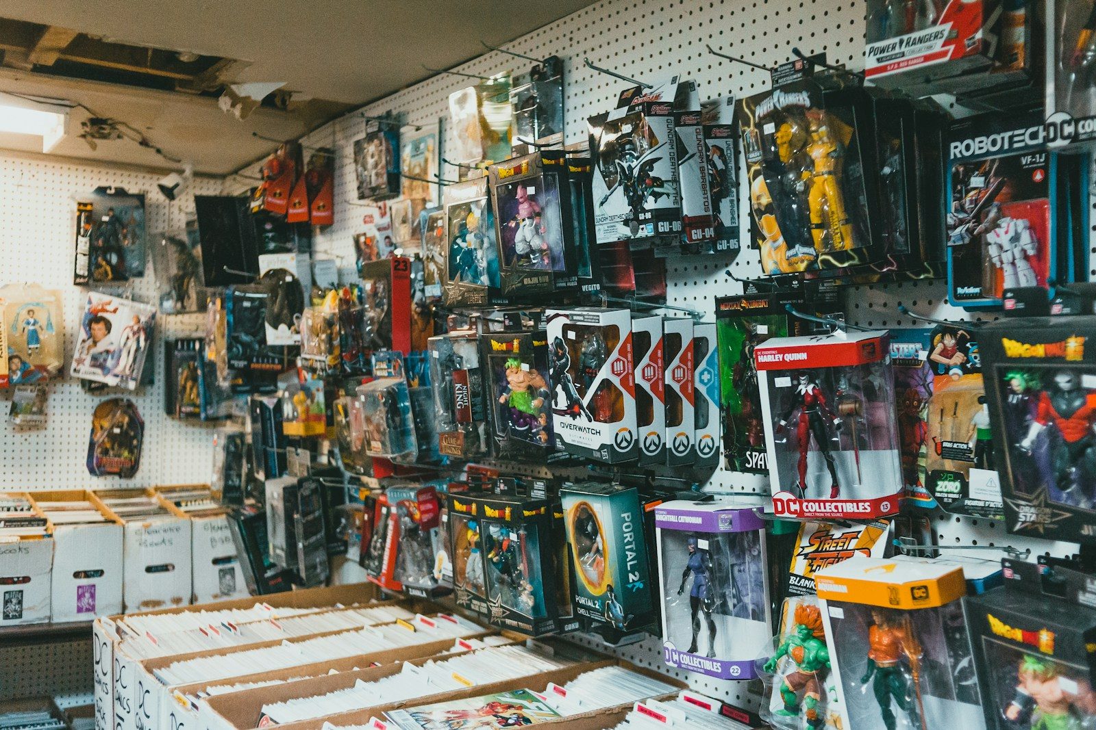 8 Stores That Were Everywhere but Are Gone Today