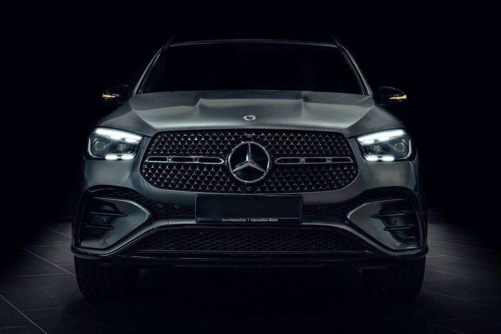 The front end of a mercedes benz benz benz benz benz benz benz benz benz benz